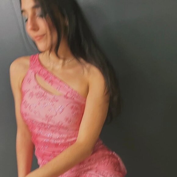 Meet your Posher, Jiana - Picture 1 of 1